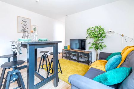 Calle de las Matas, Madrid, Community of Madrid 28039 - Photo 5