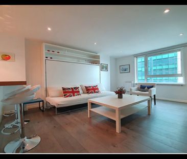 1 Bed Flat, St George Wharf, SW8 - Photo 6