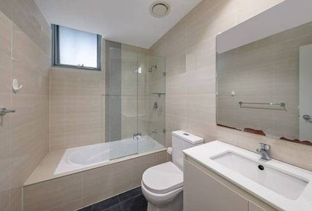 Modern 2 Bedroom Apartment in Turrella - Photo 4