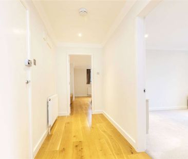 Charming two bedroom apartment set within a striking church convers... - Photo 2