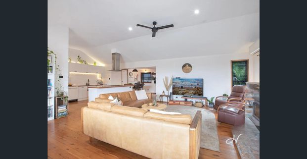 SPACIOUS FAMILY HOME WITH POOL AND MODERN COMFORTS - Photo 1