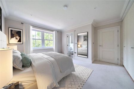 5 bedroom detached house to rent - Photo 3