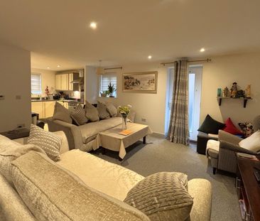 Sandy Lane, Woking, Surrey, GU22 - Photo 2