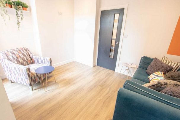 5 bedroom townhouse to rent - Photo 1