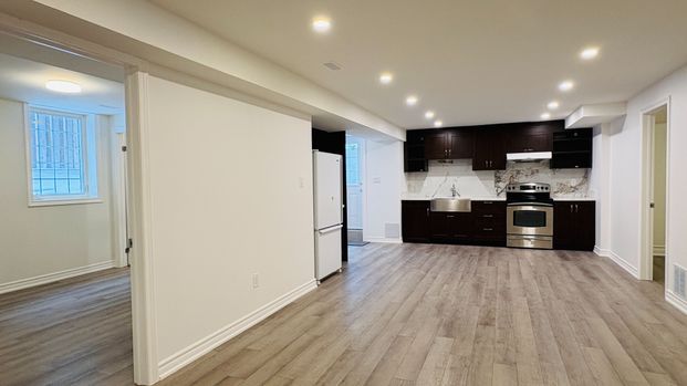 For Lease - 21 Keffer Circle Unit# Basement, Newmarket, Ontario - Photo 1