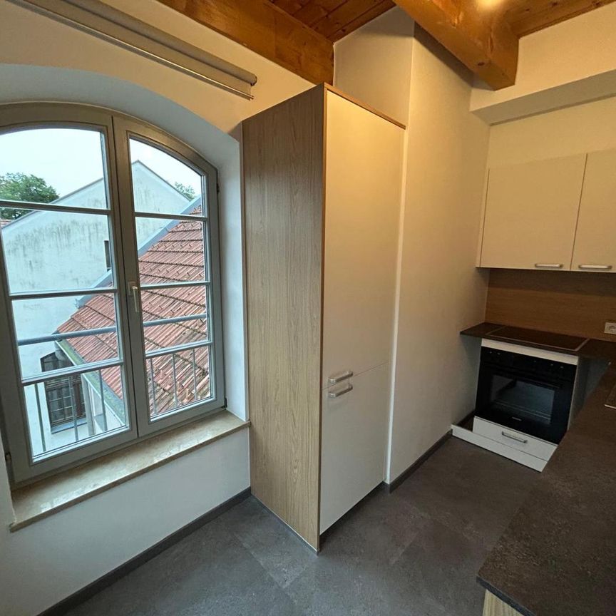 STEYR ZENTRUM ca. 79 m² AUF 2 EBENEN INKL. NEUER KÜCHE - Photo 1