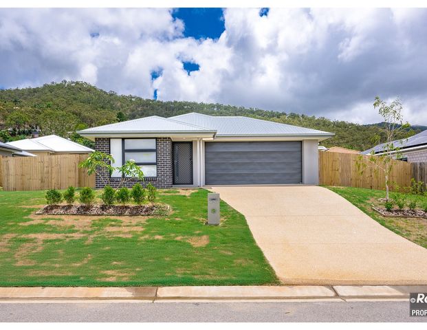 Newly Built 4-Bedroom Home in Norman Gardens - Photo 1