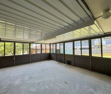 Refreshed family home in great location - Photo 6