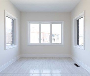 For Lease - 60 Starkweather Street, Aurora, Ontario - Photo 2