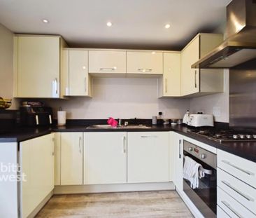 3 bedroom terraced house to rent - Photo 4