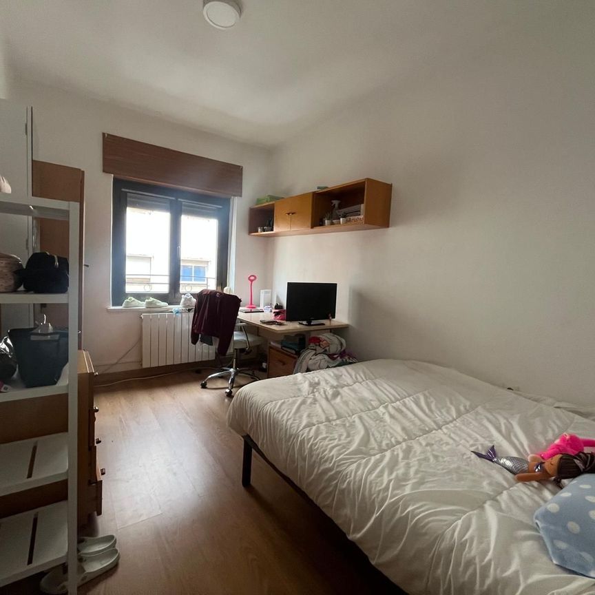 Piso de alquiler en Avenida de Portugal, Carmelitas - Photo 1