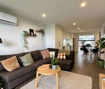 Two bedroom , 1 bathroom - Photo 1