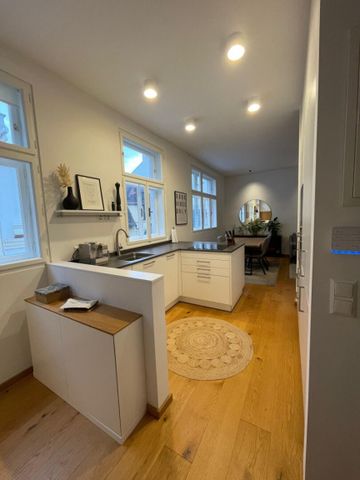 Exklusive, bezugsfertige 2 Zi. Altbauwohnung mit Dachterrasse - Baden bei Wien - Foto 5