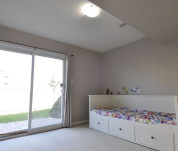 For Lease - 2266 Baronwood Drive, Oakville, Ontario - Photo 6