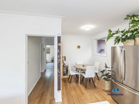3/12 Essex Road, SURREY HILLS, VIC - Photo 2