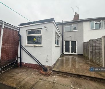 1 bedroom in a house share to rent - Photo 1