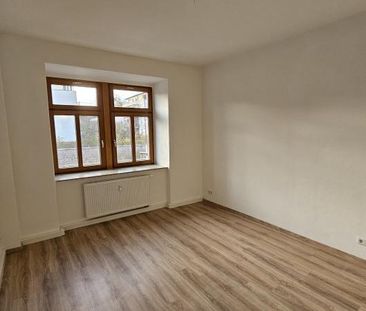 Klassischer Klinkerbau trifft moderne Wohnung - Foto 1