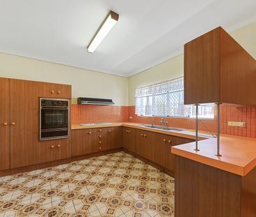 1 Delan Street, Chermside West QLD 4032 - House For Rent | Domain - Photo 4