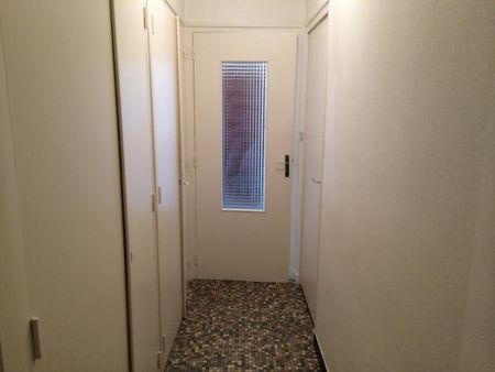 Location Appartement 3 pièces 66m² LYON 7ème - Photo 4