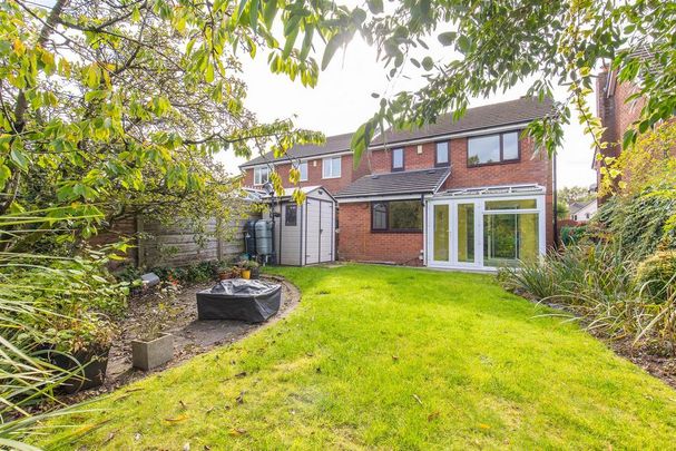 4 bedroom detached house to rent - Photo 1