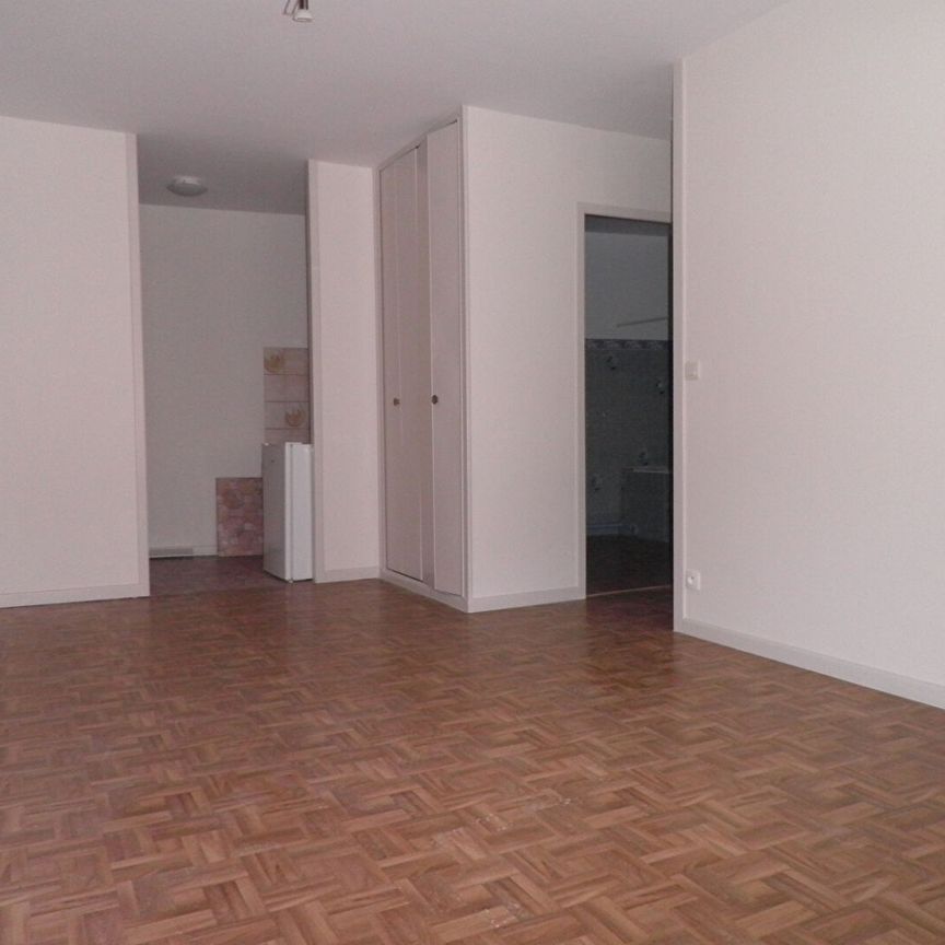 Location Appartement 2 pièces 38m² - Photo 1