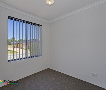 5/13 Devonshire Terrace, Armadale WA 6112 - Photo 2