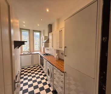 2 bedroom flat to rent - Photo 6