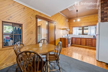 Charming Cottage - Photo 4