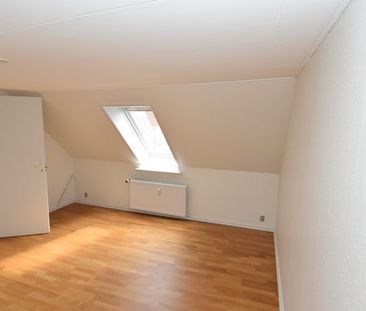 Rummelig 4-værelses hjørne-lejlighed i Aalborg Vestby - Foto 2