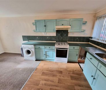 3 bedroom terraced house to rent - Photo 5