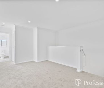 Brand New Townhouse in Prime Fraser Rise Location! - Photo 6