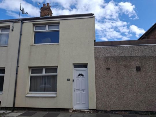 3 bedroom end of terrace house to rent - Photo 1
