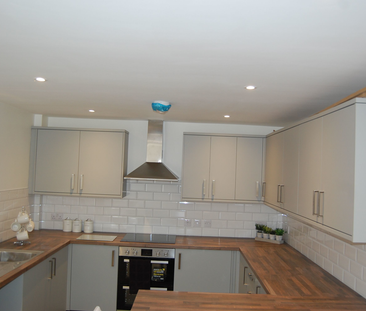 OX Living is proud to present this high-quality 5-bedroom co-living... - Photo 4