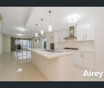 Stylish Townhouse!! - Photo 6