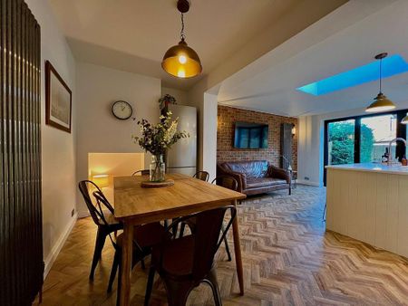 3 bedroom semi-detached house to rent - Photo 4