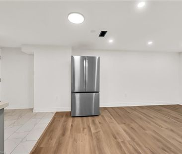 For Lease - 3608 Cherrington Crescent Unit# Lower Level, Mississaug... - Photo 2