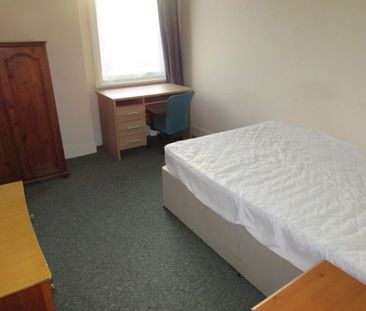 4 Bed - Chetwynd Road, Southsea, Po4 - Photo 3