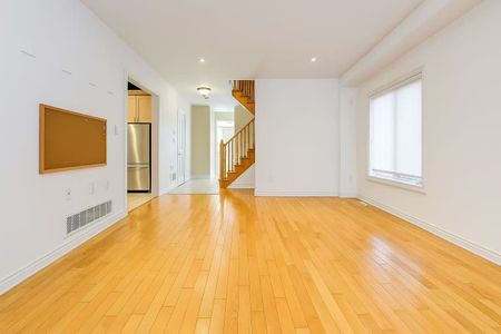 For Lease - 2457 Hilda Drive, Oakville, Ontario - Photo 4