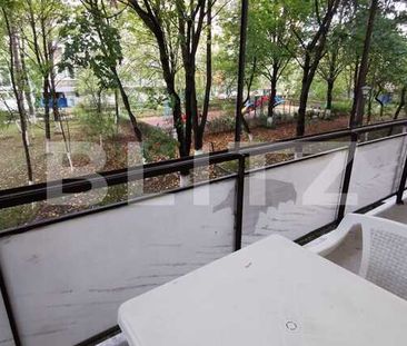 Apartament cu 2 camere, decomandat, 60 de mp, zona Mercur - Photo 1