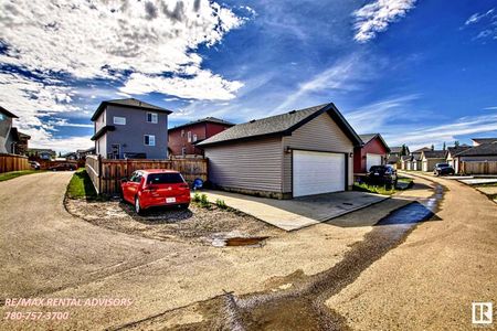 UPPER 73 Hudson Cove - Photo 2