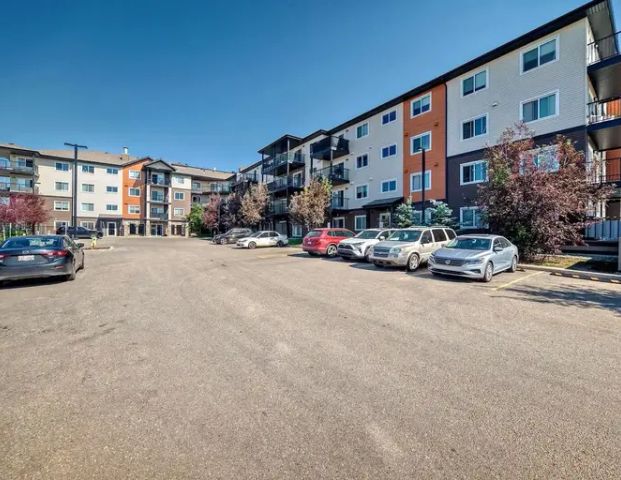 Step into this beautiful 1-bedroom, 2nd-floor condo unit | 218 - 5404 7 Avenue Southwest, Edmonton - Photo 1