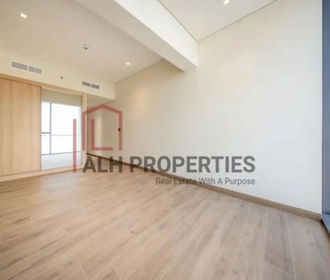 Spacious | Modern | Fitted Kitchen | Smart Home - Photo 6