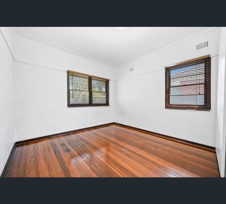 6 Gregory Place, Harris Park, NSW 2150 - Photo 1