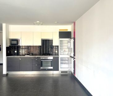 Duplex-appartement met 2 slaapkamers en garage. - Photo 4