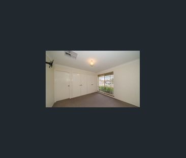 Peaceful Family Living in a Prime Location - Photo 2