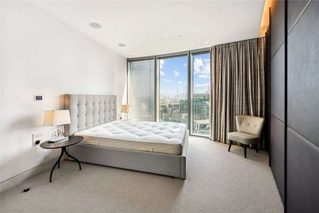 This sensational 3 bedroom apartment in the award winning riverside development, The Tower. - Photo 3