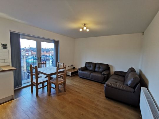 Platt Lane, Manchester, M14 - Photo 1
