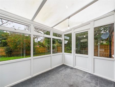 3 bedroom detached house to rent - Photo 2