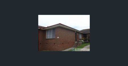 Prime Location Family Home - Photo 3