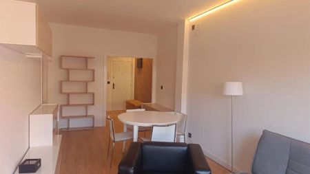 Piso de alquiler en Carrer de Pau Alsina, 100, El Camp d'en Grassot i Gràcia Nova - Photo 4